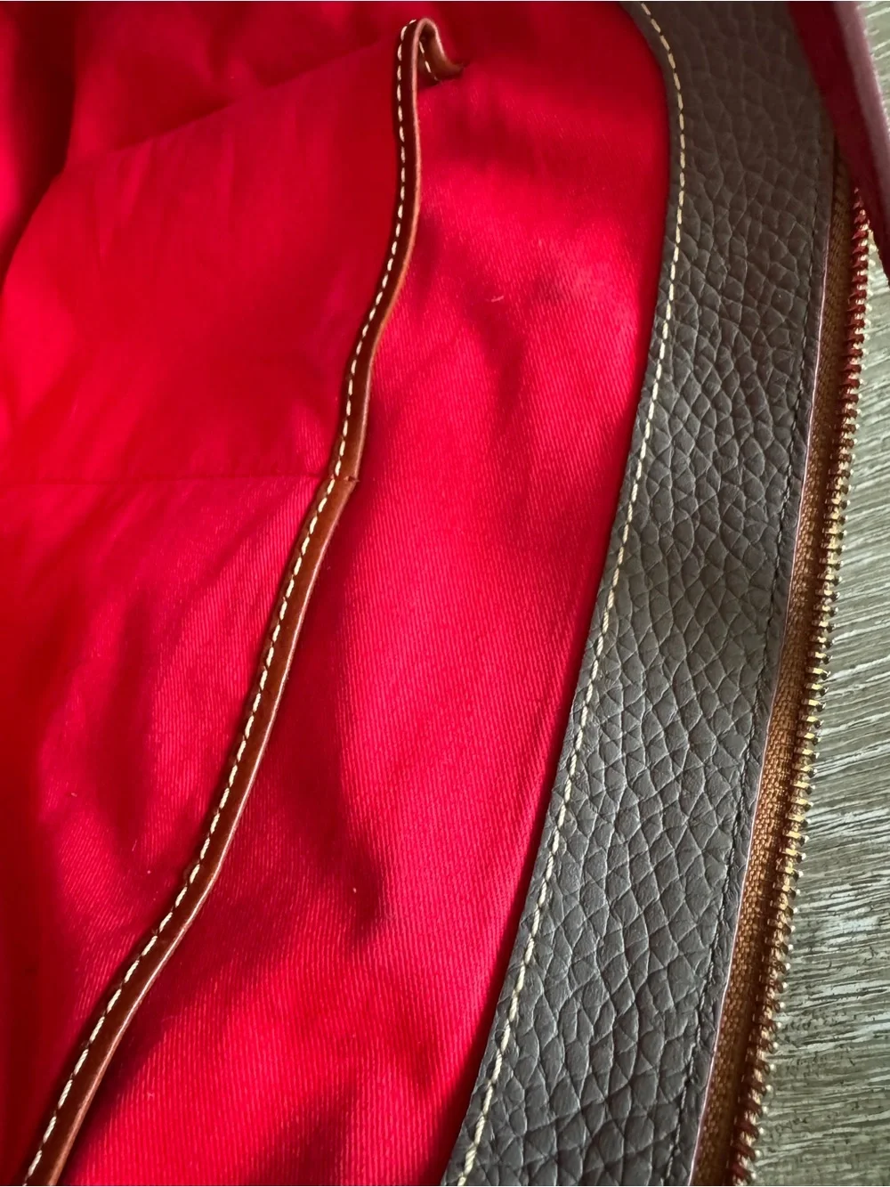 Dooney & Bourke structured dooney